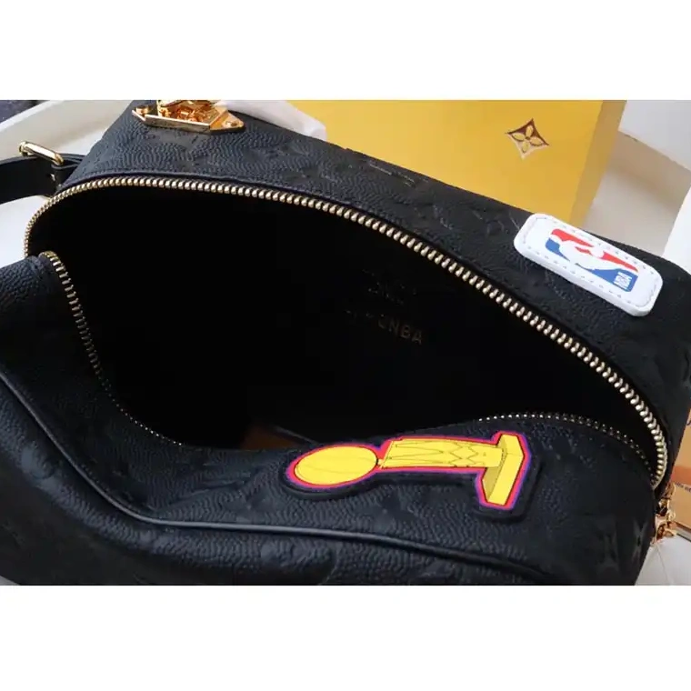 Brother Sam Yupoo s 2108DJ0021 Bags LV 1015